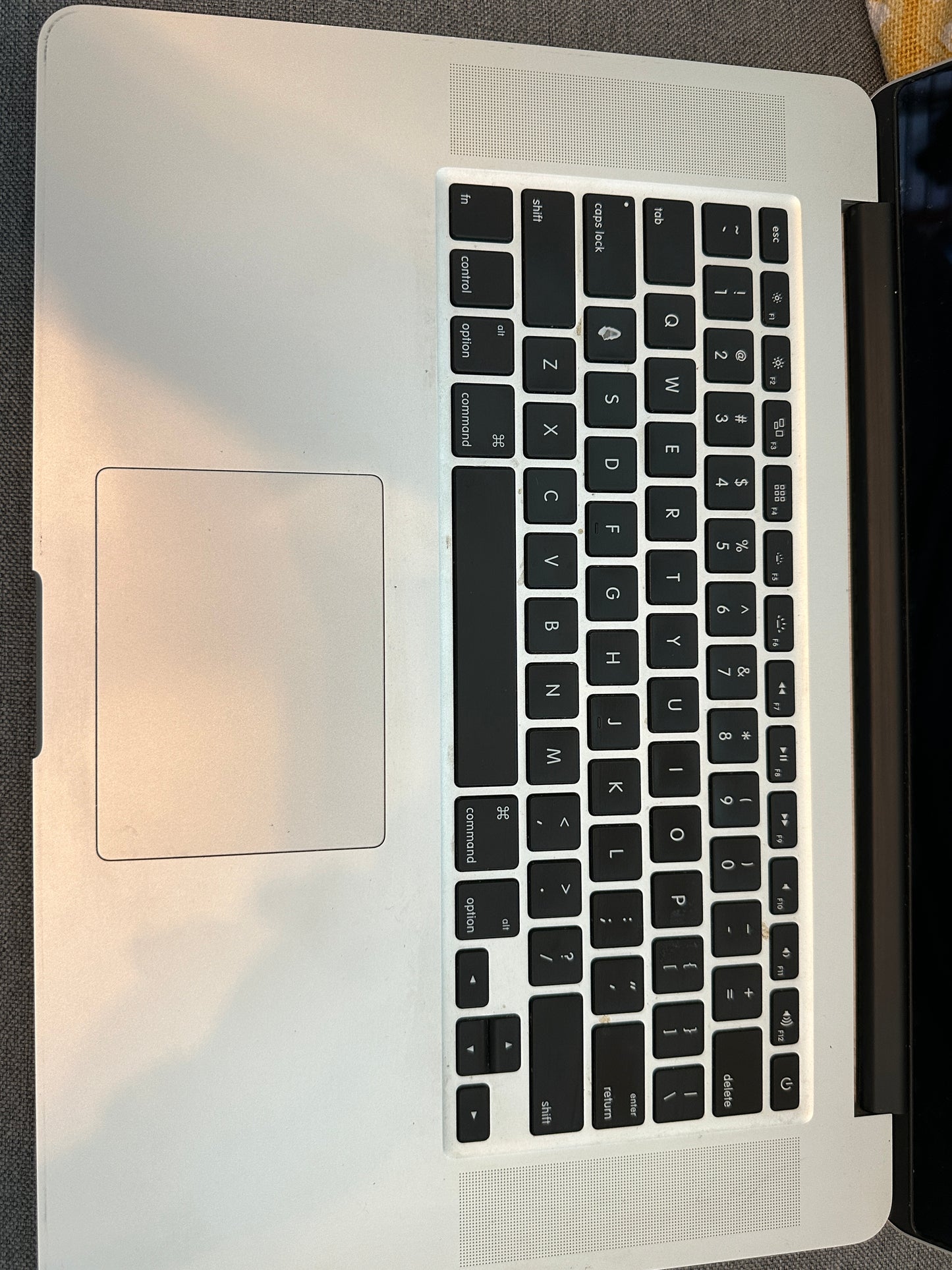 Apple Macbook Pro 15 DG