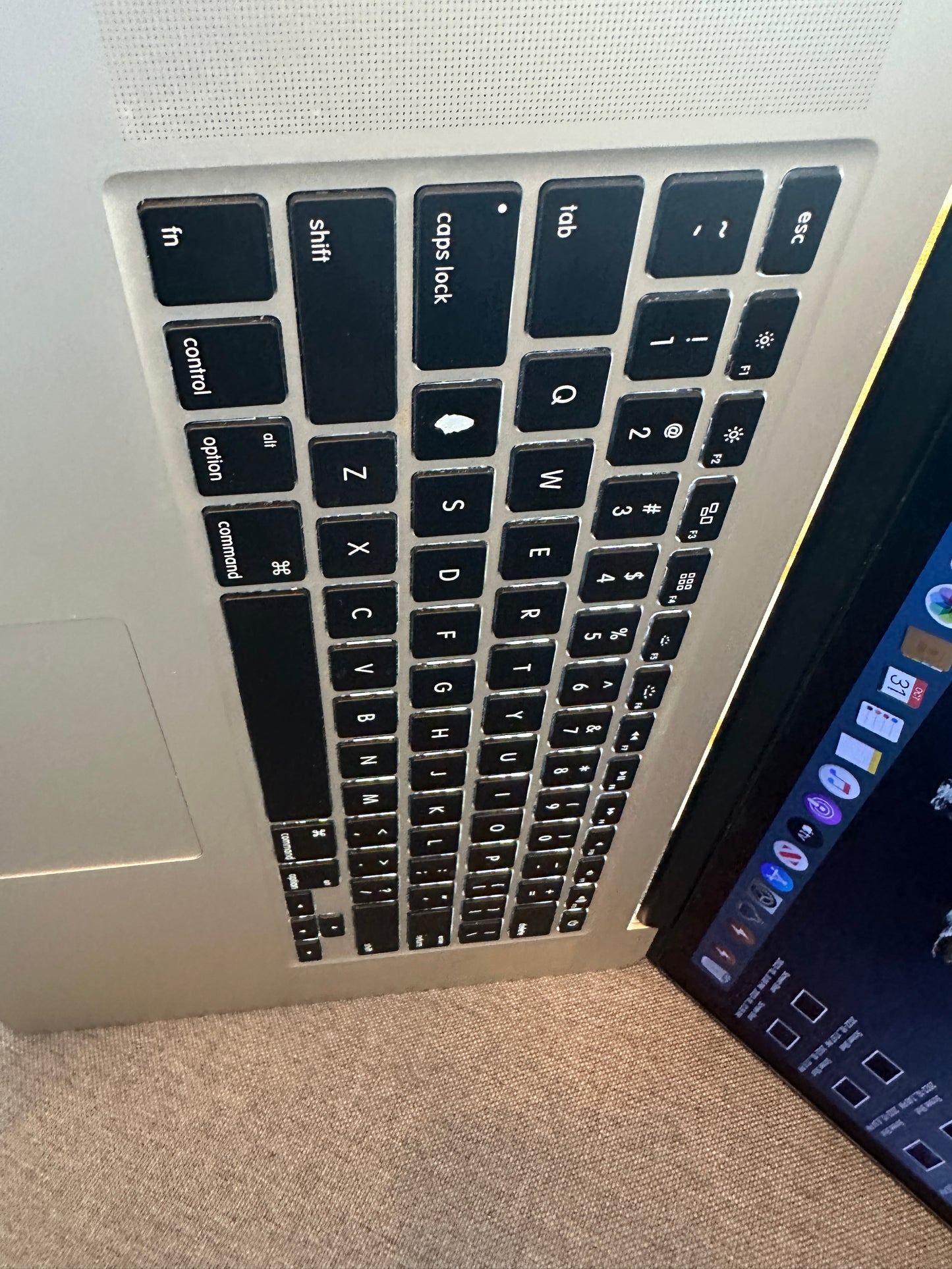 Apple Macbook Pro 15 DG