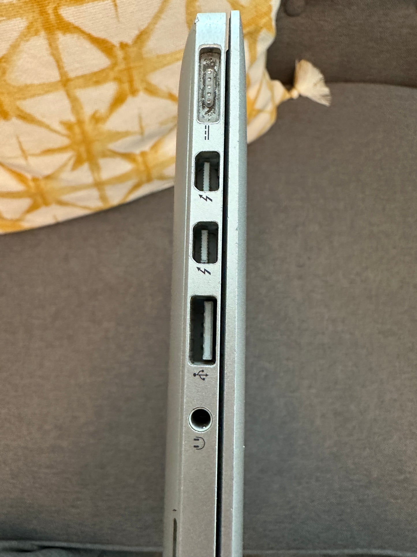 Apple Macbook Pro 15 DG